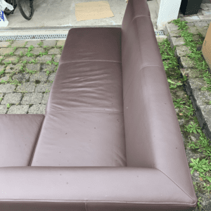 Eckbank aus Massivholz und Echtleder