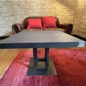 Handmade Steel sofa Tisch