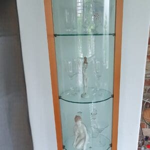 Designer Vitrine Rund mit Buchenholz aus Italien modern