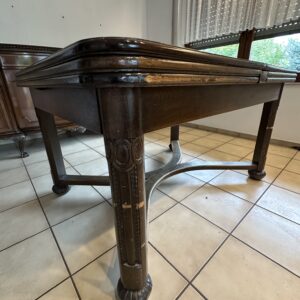 Tisch ausziehbar Detail 1