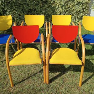 6 Stk. THONET Stühle in Gelb-Rot-Blau Kombination