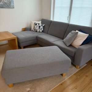 Couchgarnitur mit Hocker