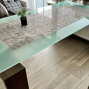 1,80m Glas Tisch, ausziehbar auf 2,20 oder 2,60