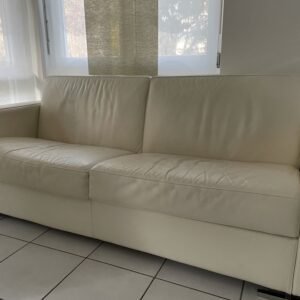 Schlafcouch ausgeklappt