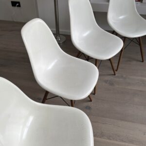 Eames Sidechair Fiberglass