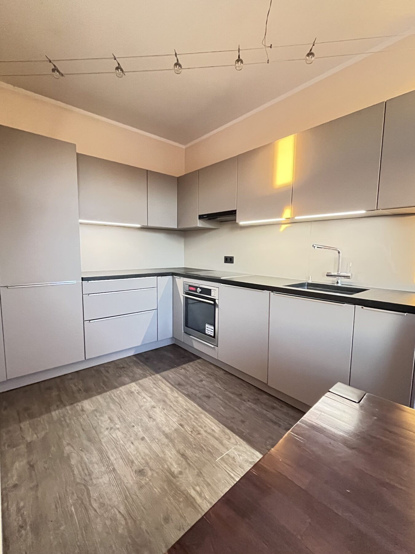 Küche Übersichtsaufnahme