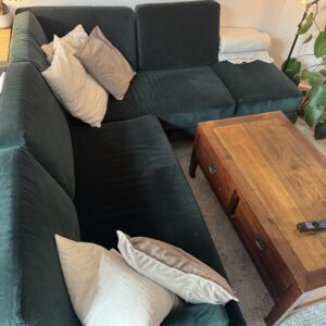 Westwing Sofa Fluente Samt dunkelgrün