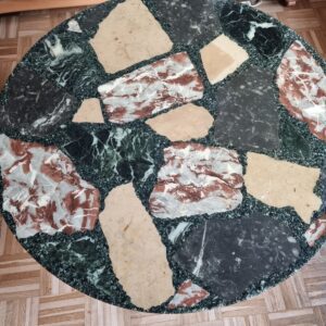 Ausgefallener großer Marmor-Couchtisch