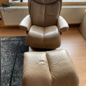 Stressless Sessel und Hocker