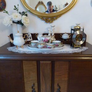 2-tes Bild der Anrichte