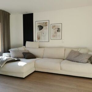 Neuwertiges Feincord-Ecksofa inkl. Longchair & Zubehör - NP 3050€
