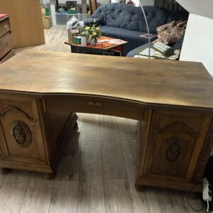 Alter Schreibtisch
