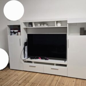 Wohnwand (ohne gezeigten Inhalt)