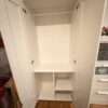Klassischer IKEA-Kleiderschrank, modern