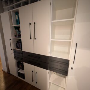 Aktenschrank schwarz weiß, feuerfest und abschließbar