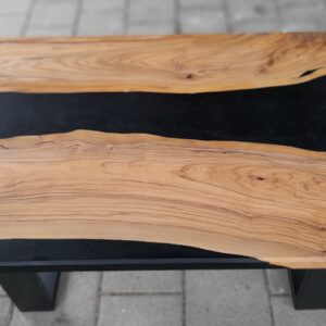 Epoxidharz Tisch Olivenholz
