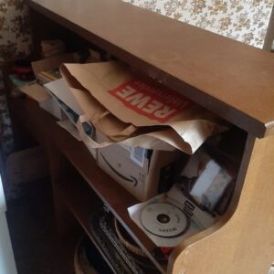 Bar-Regal von hinten / Stauraum