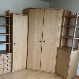 Schrankwand Erle massiv, linke Seite 2,13 m, rechte Seite 1,63 m