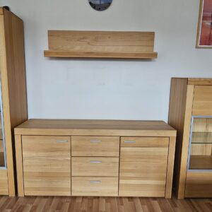 Wohnzimmer Schrank und Couchtisch, mit TV Teil