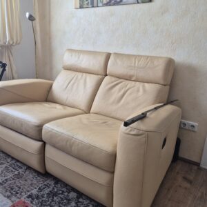 Beiges Zweier- Ledersofa von Musterring