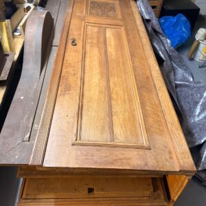 Antiker Schrank