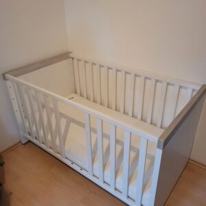 Paidi Kira Babybett weiß mit Lattenrost und Matratze