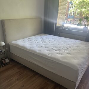 Boxspringbett Posterbett beige
