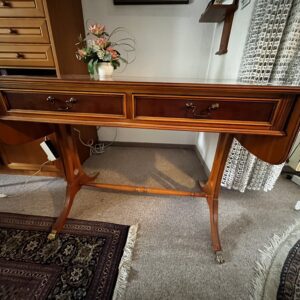 Sehr eleganter Klappschreibtisch