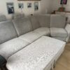 Ganzes Sofa, ausgezogen, Anbau links fehlt, Gebrauchsspuren