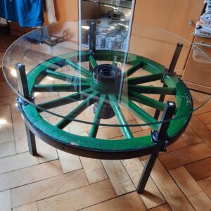 Wagenrad Tisch