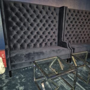 2 Sofas mit hoher Rückenlehne - Eichholtz