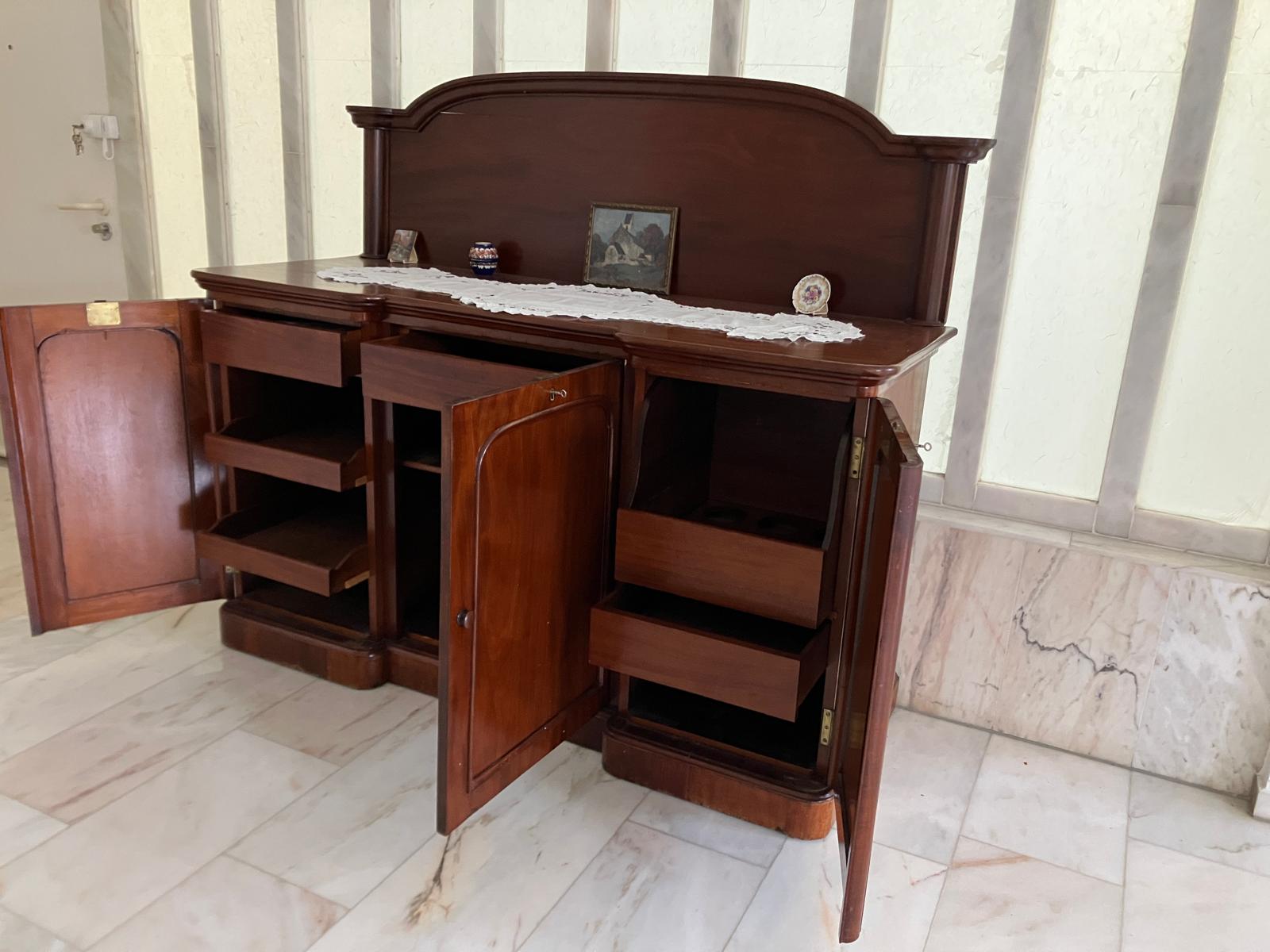 Chiffoniere, Massivholz