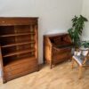 Gesamtensemble Bücherregal, Sekretär und Stuhl