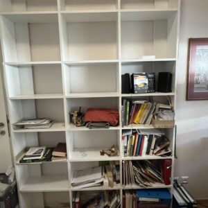 Bücherregal