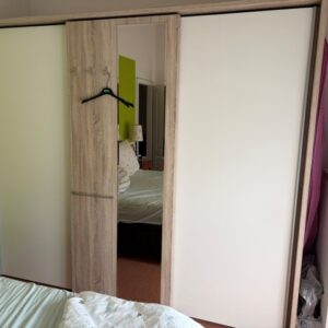 Schlafzimmerschrank