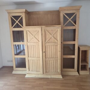 Wohnzimmerschrank aus Pinienechtholz