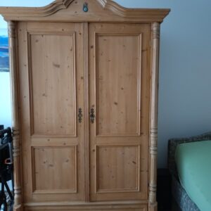 Schrank Massivholz