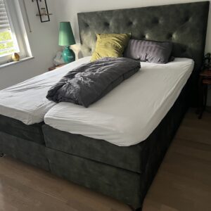 SwissSense Modernes Boxspringbett 180x200cm mit Kopfteil
